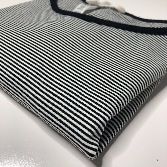 BCBGENERATION Y2K Style Black White Mirco Striped Long Sleeved Stretchy Crop Top - Picture 9 of 13